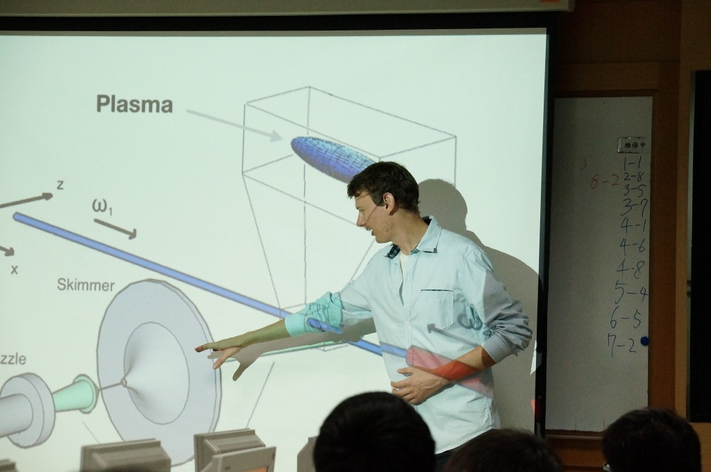 Markus explaining his research responsibilities as a Physics PhD student at UBC. 